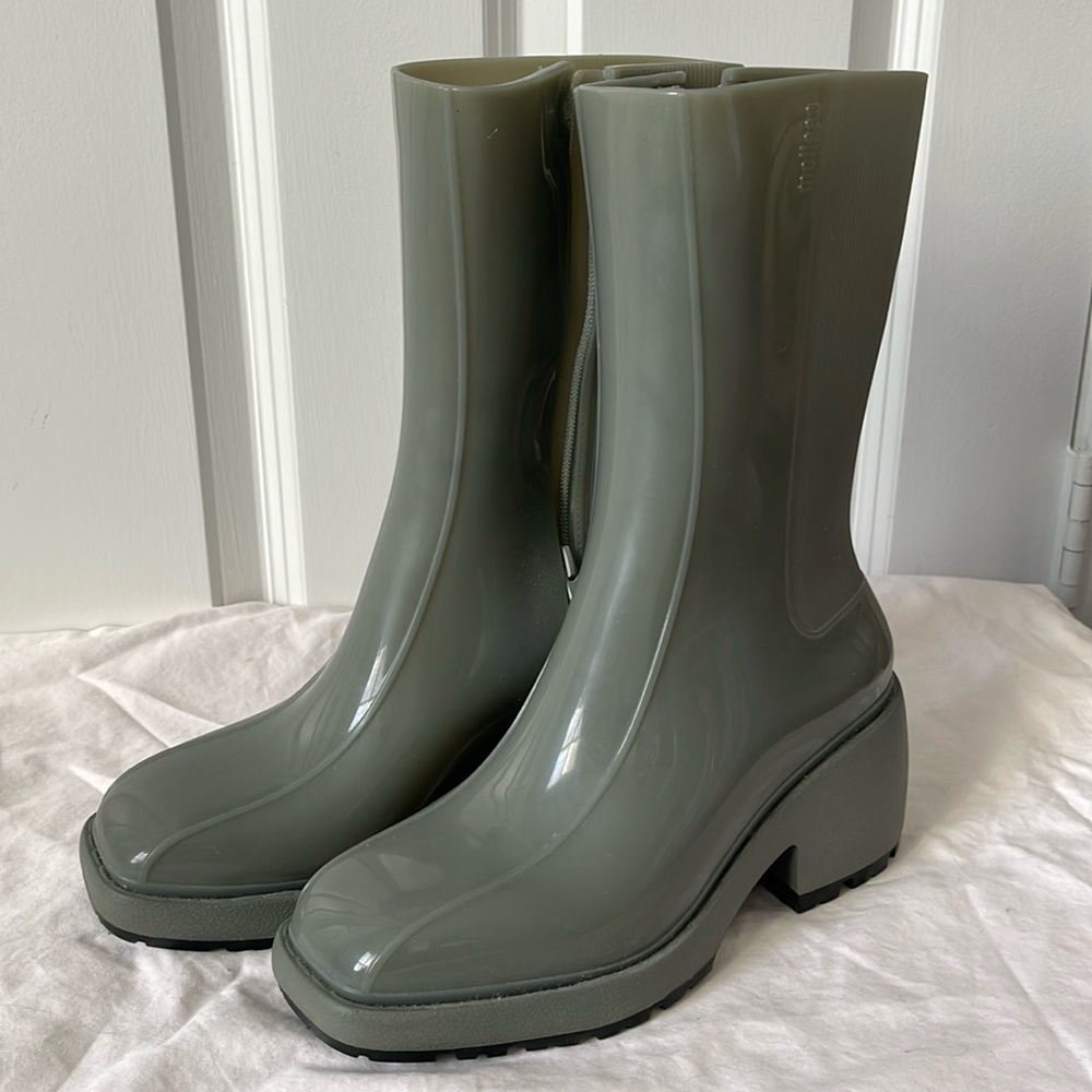Melissa Nancy Boo Green Size 8